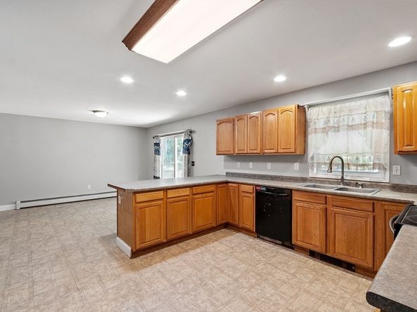 21 Sibley Rd, Winchendon MA 01475