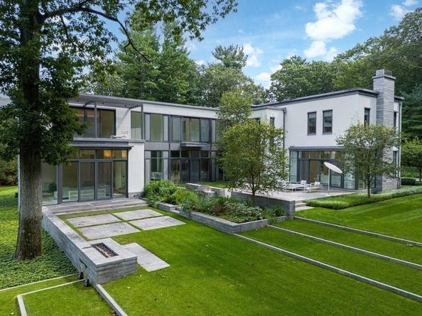 70 Possum Rd, Weston MA 02493
