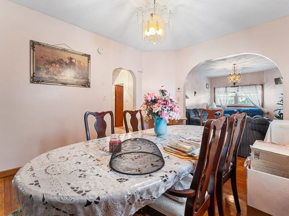 32 Rush St, Somerville MA 02145