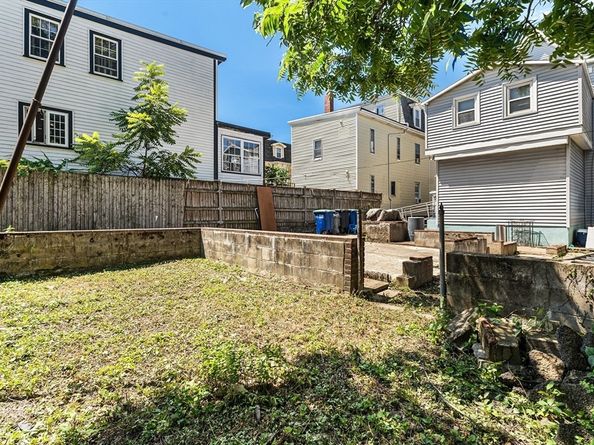 32 Rush St, Somerville MA 02145