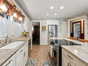 15 Summer, Weymouth MA 02188