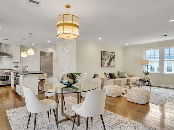 30 Ackers Avenue, Brookline MA 02445