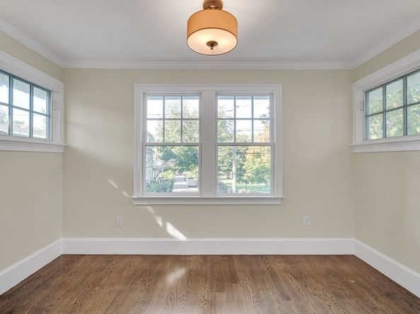 30 Ackers Avenue, Brookline MA 02445