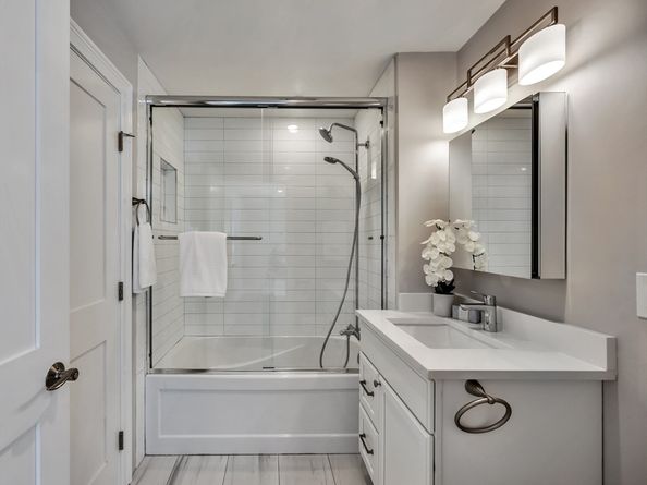 20 Whitney 101, Quincy MA 02169