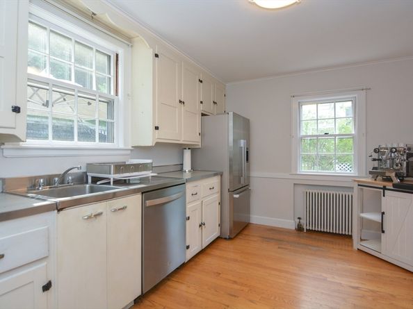 10 Radcliffe Rd, Belmont MA 02478
