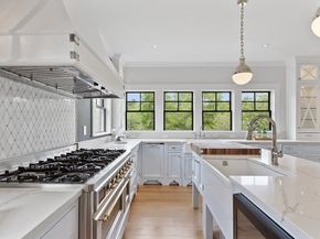 38 Mccallar Ln, Concord MA 01742