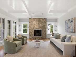 38 Mccallar Ln, Concord MA 01742