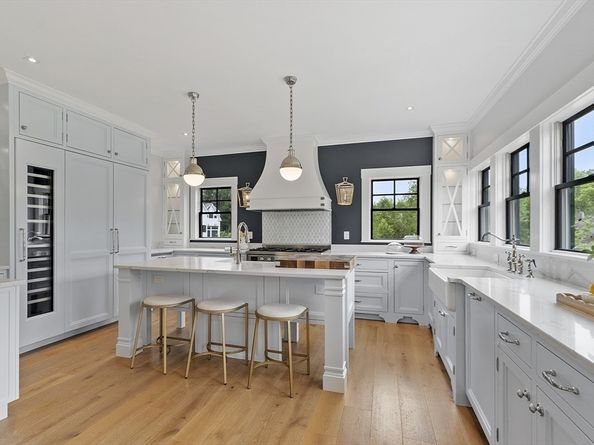 38 Mccallar Ln, Concord MA 01742