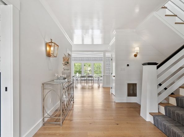 38 Mccallar Ln, Concord MA 01742