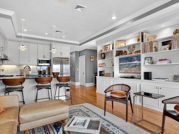 862 East Second Street 8, Boston MA 02127