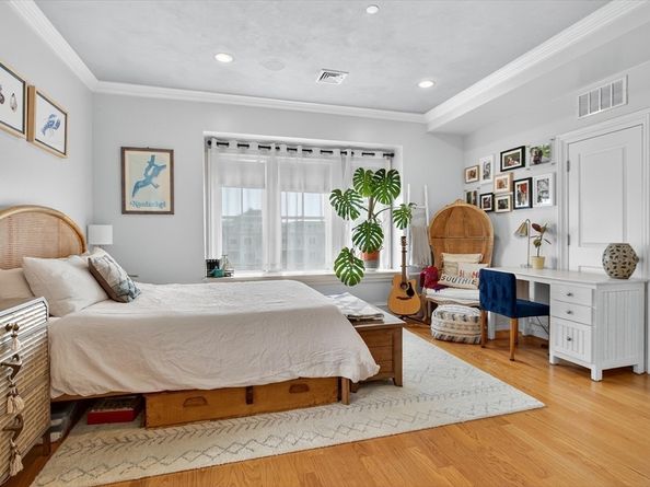 862 East Second Street 8, Boston MA 02127