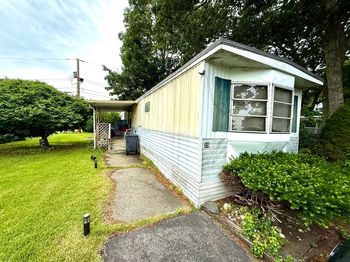 3132 Cranberry Hwy