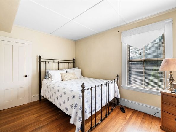 25 Pearl Street, Marblehead MA 01945