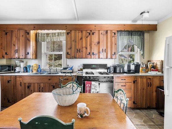 25 Pearl Street, Marblehead MA 01945