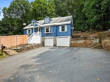 61 Elmwood St
