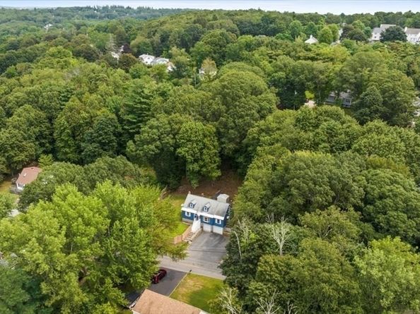 61 Elmwood St, Auburn MA 01501