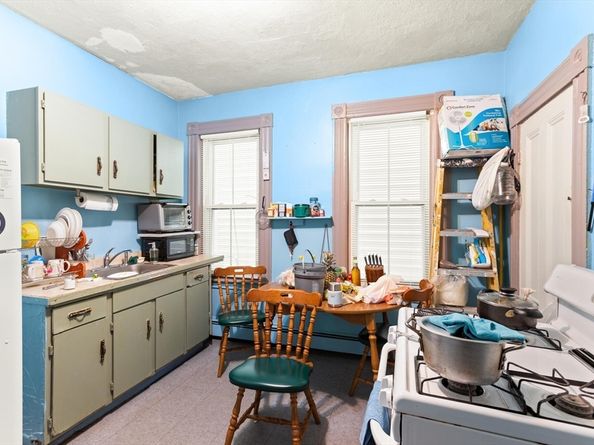 160 Putnam St, Boston MA 02128