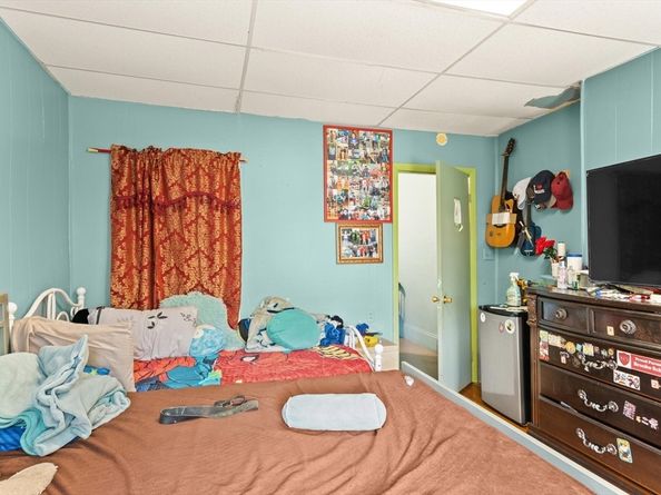 160 Putnam St, Boston MA 02128