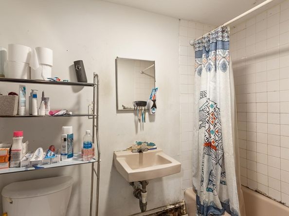 160 Putnam St, Boston MA 02128