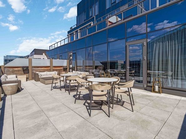133 Seaport Blvd 2007, Boston MA 02210