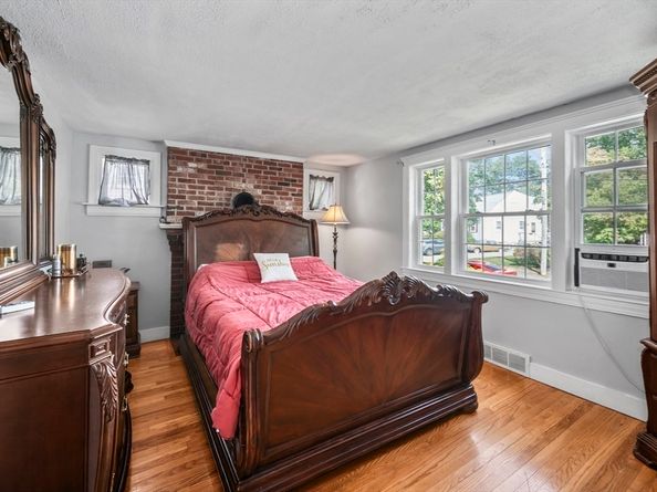 11 Glen Lane, Randolph MA 02368