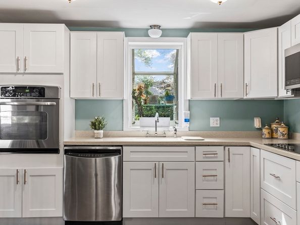 11 Glen Lane, Randolph MA 02368