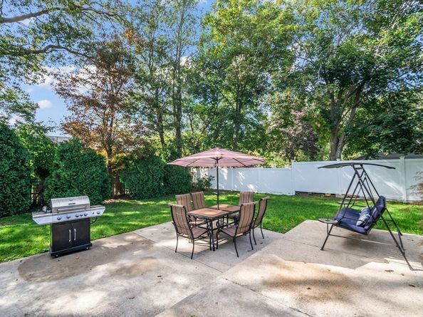 11 Glen Lane, Randolph MA 02368