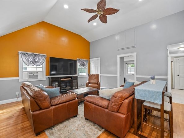 11 Glen Lane, Randolph MA 02368