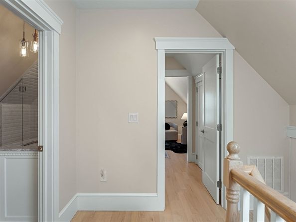 57 Endicott St 2, Salem MA 01970