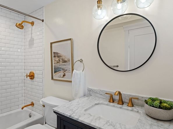 57 Endicott St 2, Salem MA 01970