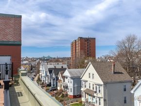 60 Dudley St 32, Chelsea MA 02150