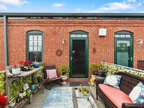 60 Dudley St 32, Chelsea MA 02150