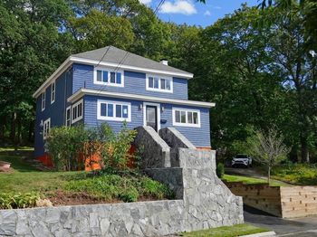 281 Forest St