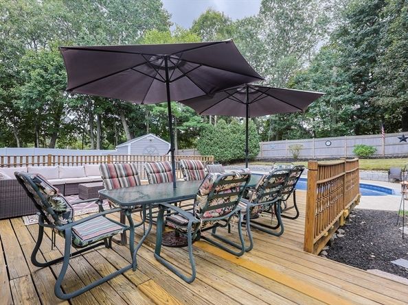 5 Otter Pond Road, Lynnfield MA 01940