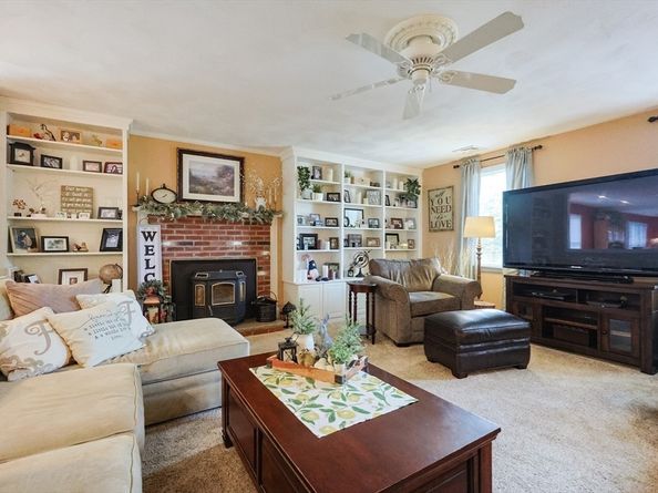5 Otter Pond Road, Lynnfield MA 01940