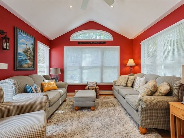 5 Otter Pond Road, Lynnfield MA 01940