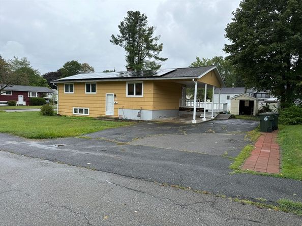 57 Marlton Dr, Marlborough MA 01752