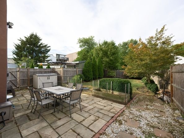 33 Mountain Ave, Revere MA 02151