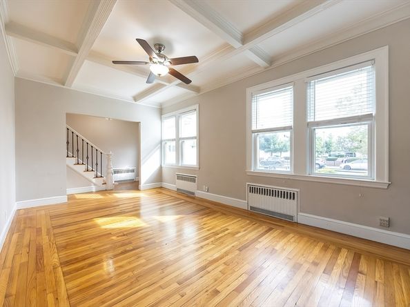 33 Mountain Ave, Revere MA 02151