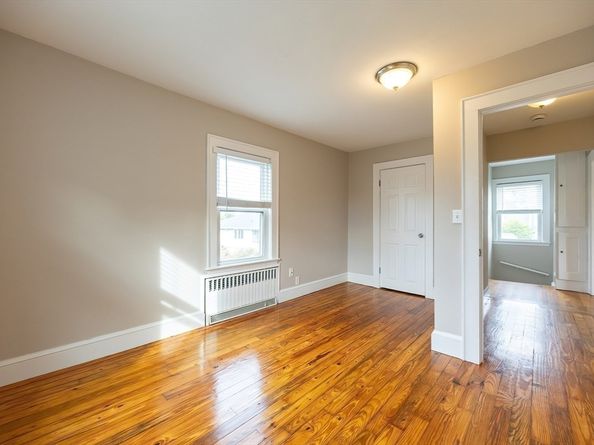 33 Mountain Ave, Revere MA 02151