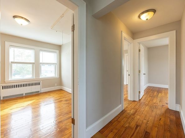 33 Mountain Ave, Revere MA 02151