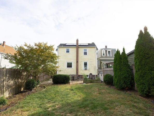 33 Mountain Ave, Revere MA 02151