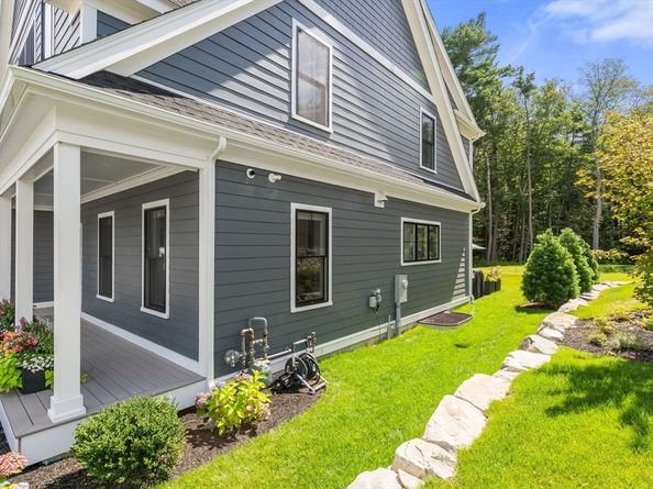 107 Horrigan Drive 12, Dedham MA 02026