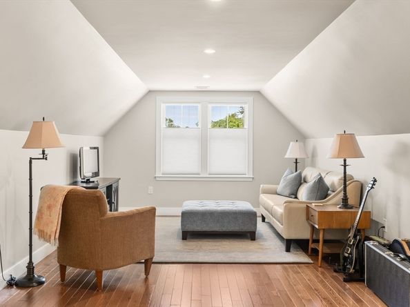 107 Horrigan Drive 12, Dedham MA 02026