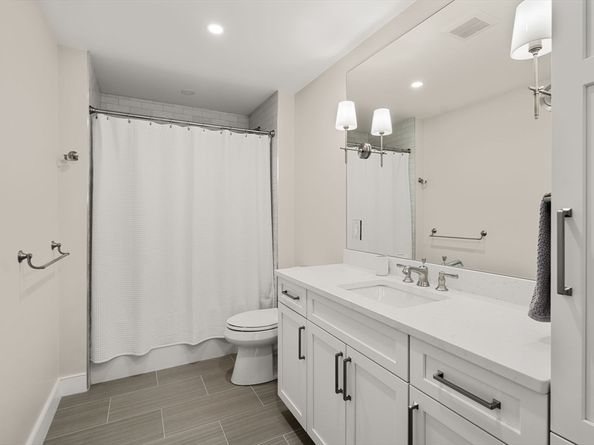 107 Horrigan Drive 12, Dedham MA 02026