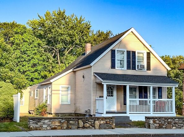53 James St, Worcester MA 01603
