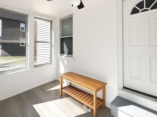 53 James St, Worcester MA 01603