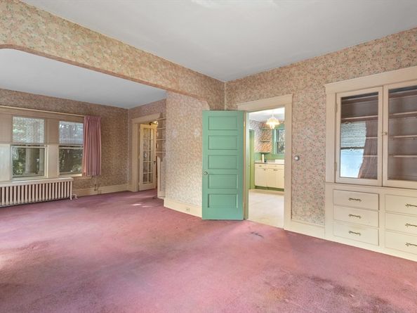 93 E Main St, Marlborough MA 01752
