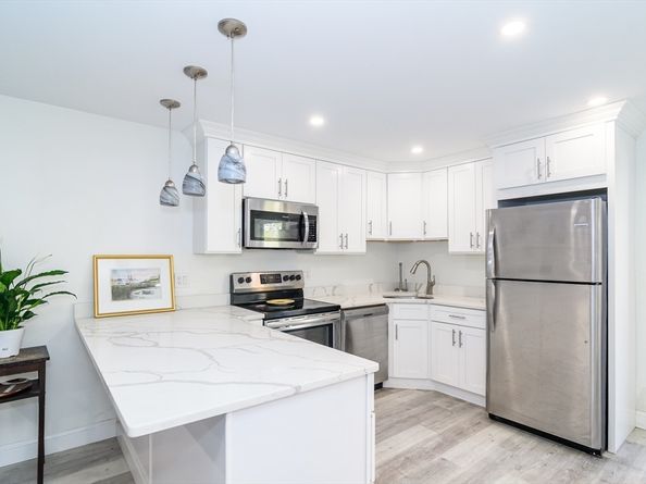71 Edgeworth St 21, Worcester MA 01605