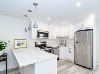 71 Edgeworth St